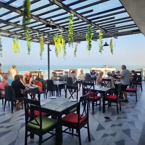 Ruvisha Hotel Negombo